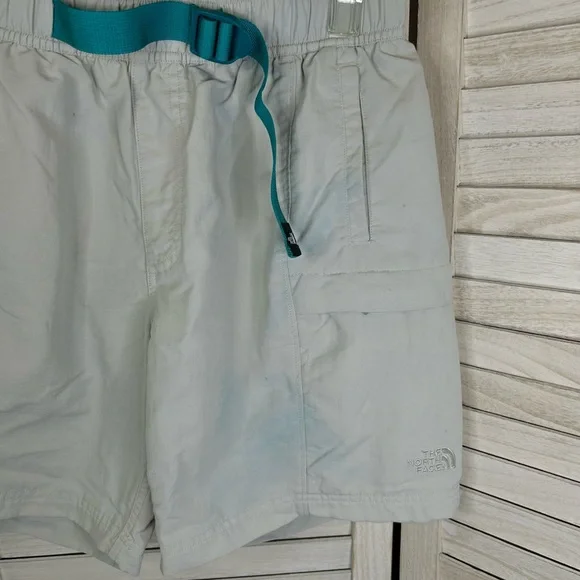 The North Face Men’s Outdoor Cargo Off White Shorts with Belt - Picture 8 of 12